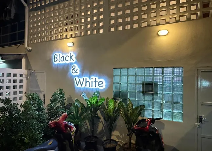 Mr Black & Ms White -self Check In Apartamento *